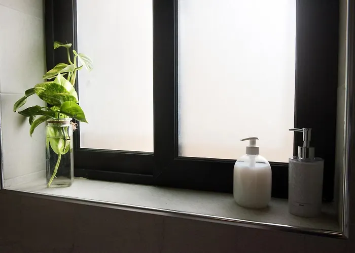 Modern 3br With Balcony - Close To Limestone Heritage Park *