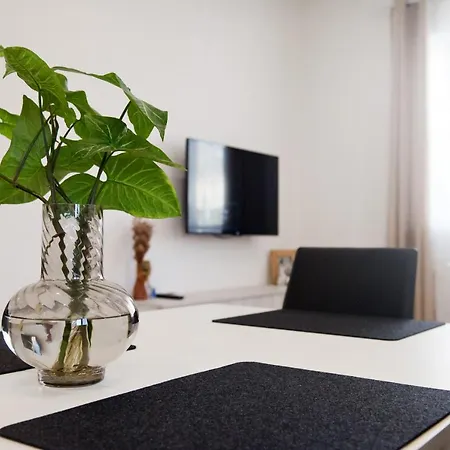 Modern 3br With Balcony - Close To Limestone Heritage Park アパート Siġġiewi