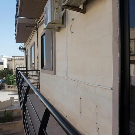 Modern 3br With Balcony - Close To Limestone Heritage Park Siggiewi