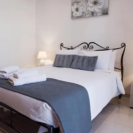 Modern 3br With Balcony - Close To Limestone Heritage Park *