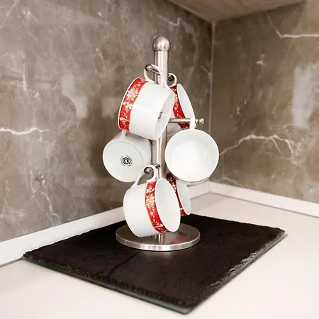 Modern 3br With Balcony - Close To Limestone Heritage Park *