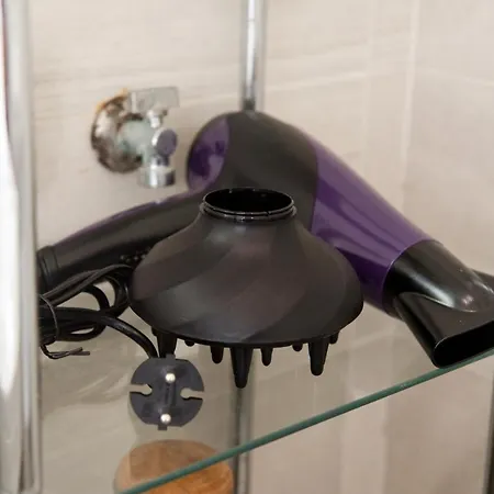 Modern 3br With Balcony - Close To Limestone Heritage Park アパート *