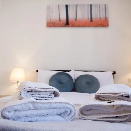 Modern 3br With Balcony - Close To Limestone Heritage Park アパート